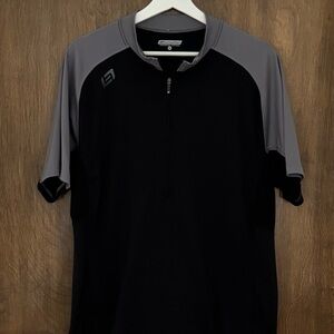 Bellwether men’s cycling 1/4 zip black grey shirt with back pocket, size L